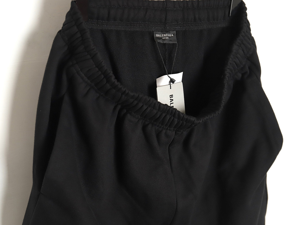 Ba*len*cia*ga lb reflective lettering print shorts