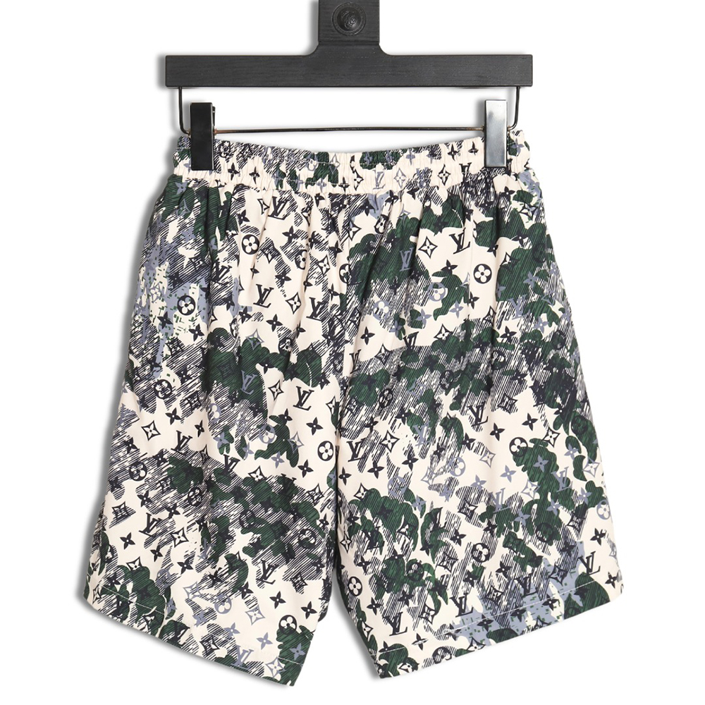 l0*is V*t0n all-over print shorts tsk1