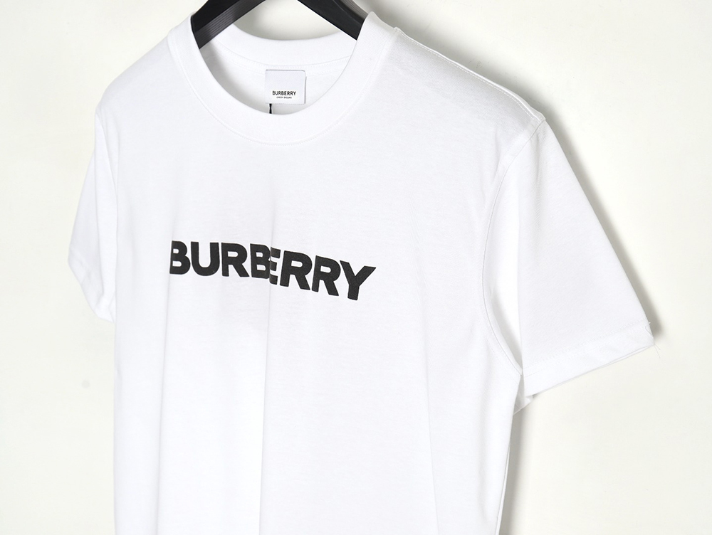 B**rry foam printed letter short sleeve