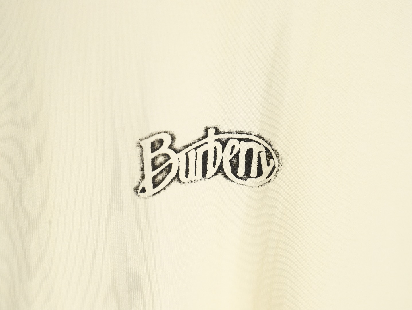 B**rry cursive lettering print short sleeve