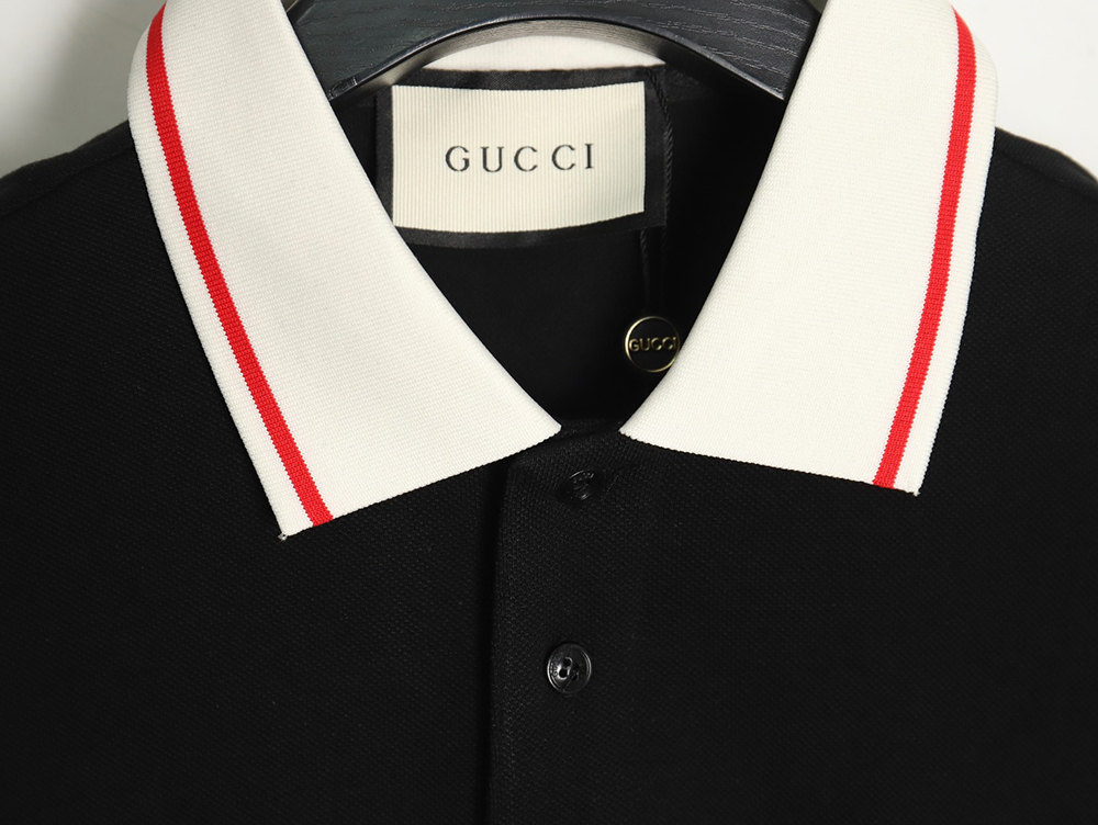 G*u*i short-sleeved polo shirt with red cuffs and double g embroidery tsk1