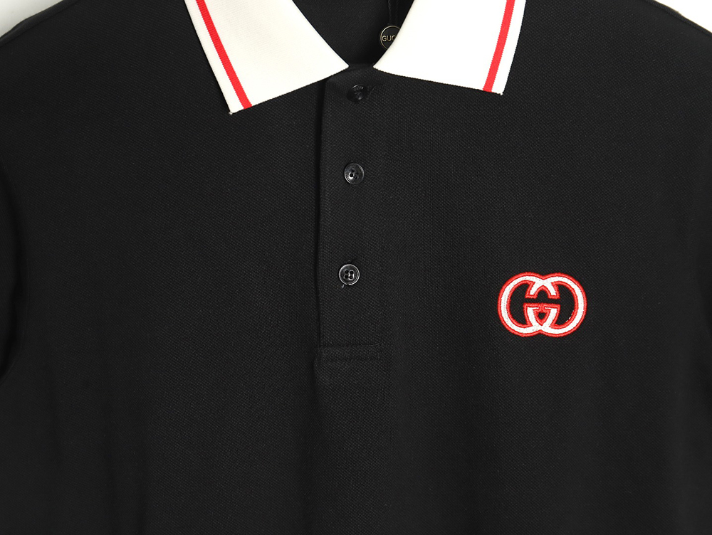 G*u*i short-sleeved polo shirt with red cuffs and double g embroidery tsk1