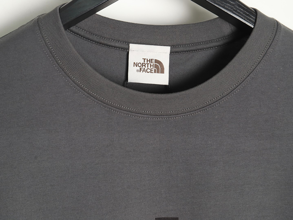 the nor*h F**e co-branded short-sleeved shirt with mario print tsk1