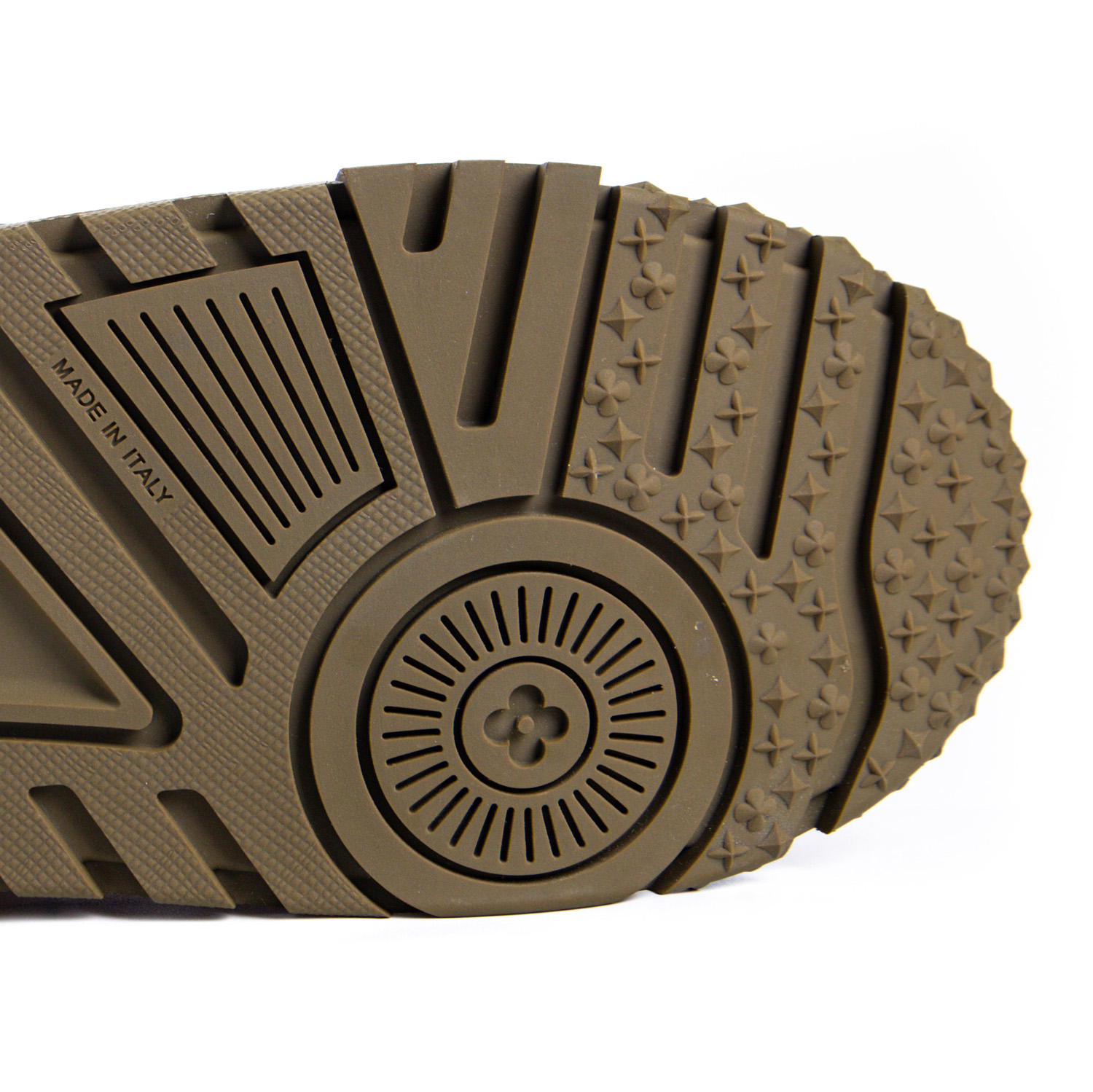 l0*is V*t0n trainer maxi 