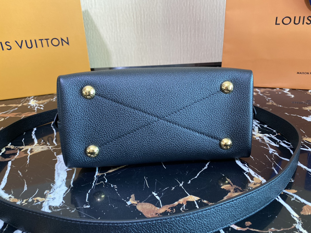 l0*is V*t0n bags m44829 25*18*12cm