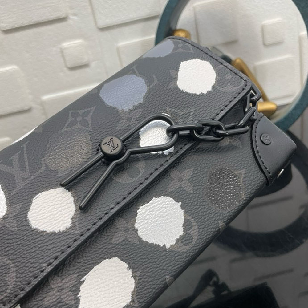 l0*is V*t0n bags m81935 18*11.5*6.5cm