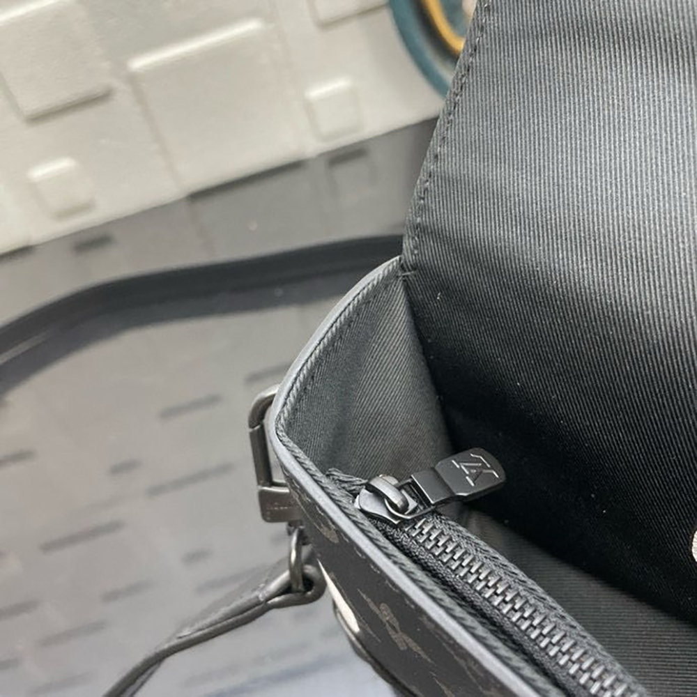 l0*is V*t0n bags m81935 18*11.5*6.5cm