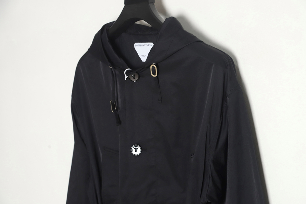 bo*te*ga Ve*ne*ta hooded jacket with detachable waist bag tsk1