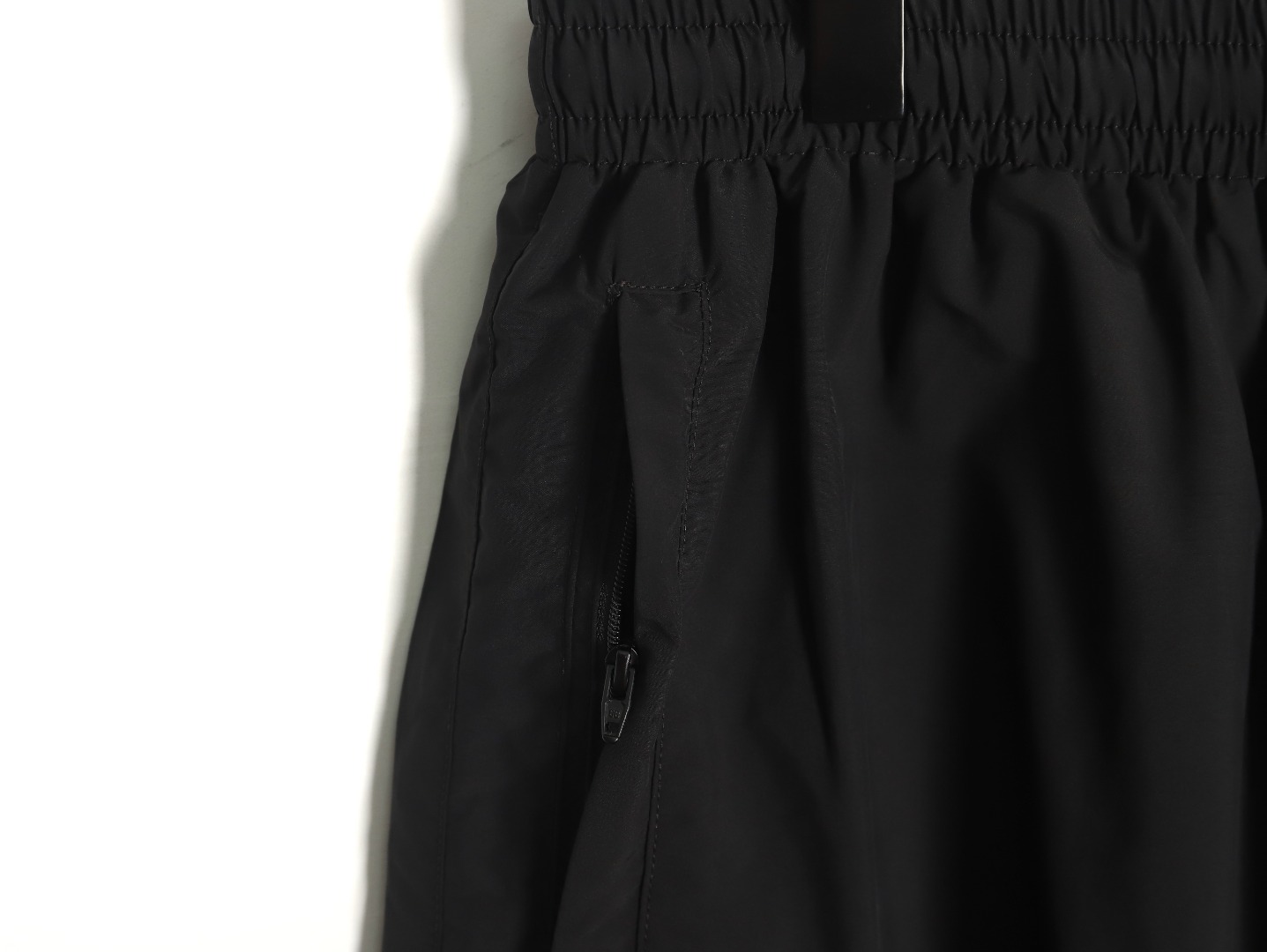 Ba*len*cia*ga manchester united embroidered panel woven trousers