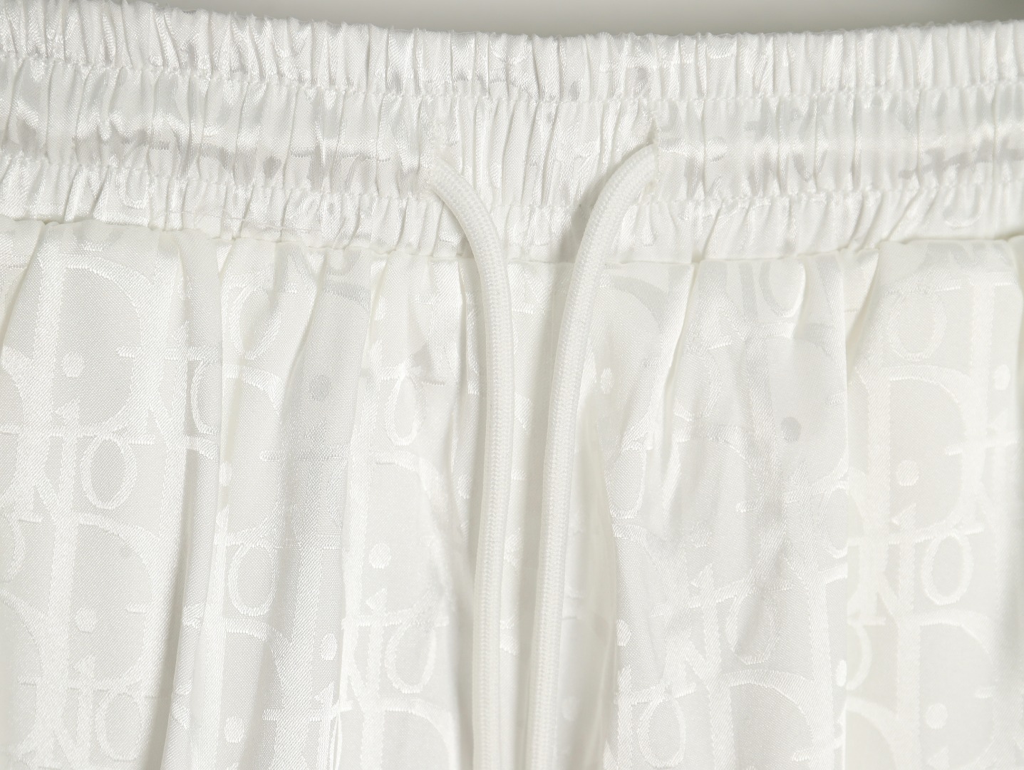 D*or old flower pattern jacquard beach shorts