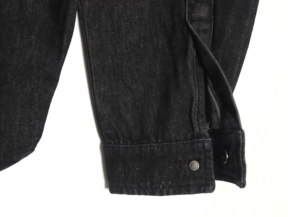 l0*is V*t0n pocket embossed denim jacket shirt