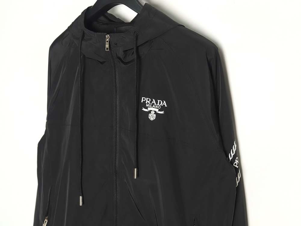 Pra*a embroidered logo zip-up jacket tsk1