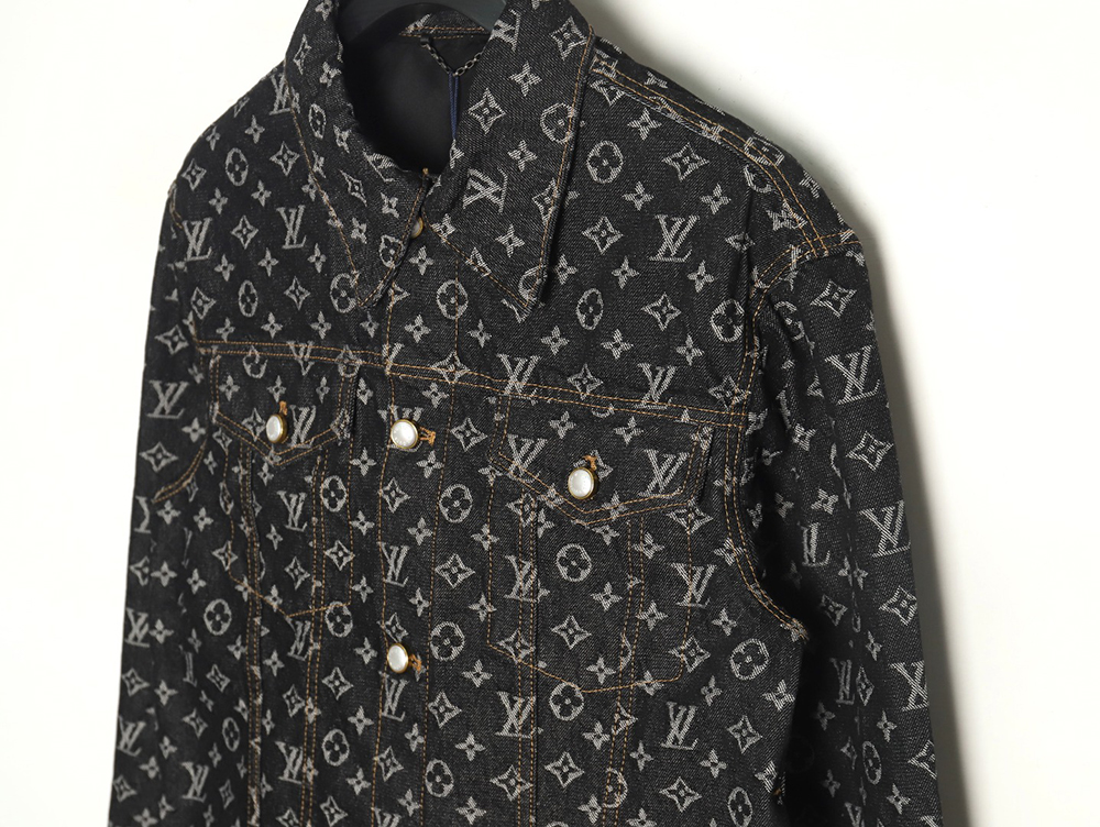 l0*is V*t0n fa all-over printed peak collar denim jacket