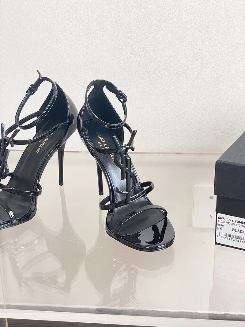 Sa**t Lau*nt cassandra patent leather high heels h:10cm