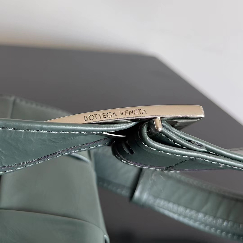 bo*te*ga Ve*ne*ta bags 667298 23*15*5cm