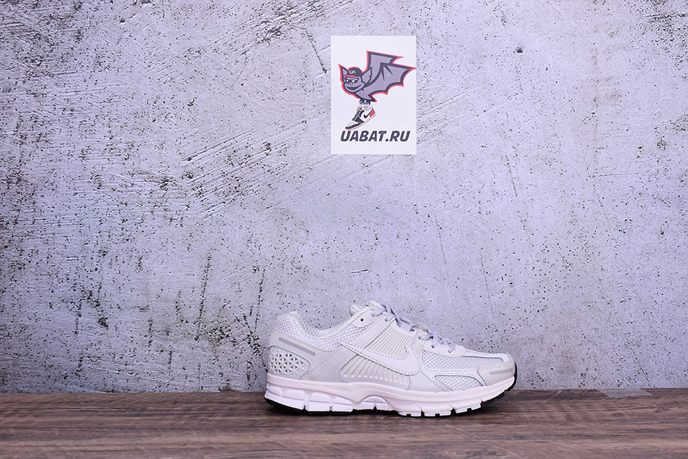 Air Zoom Vomero 5 ''White Vast Grey'' EUR 38.5