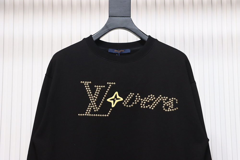 l0*is V*t0n long-sleeved sweatshirt with metal studs