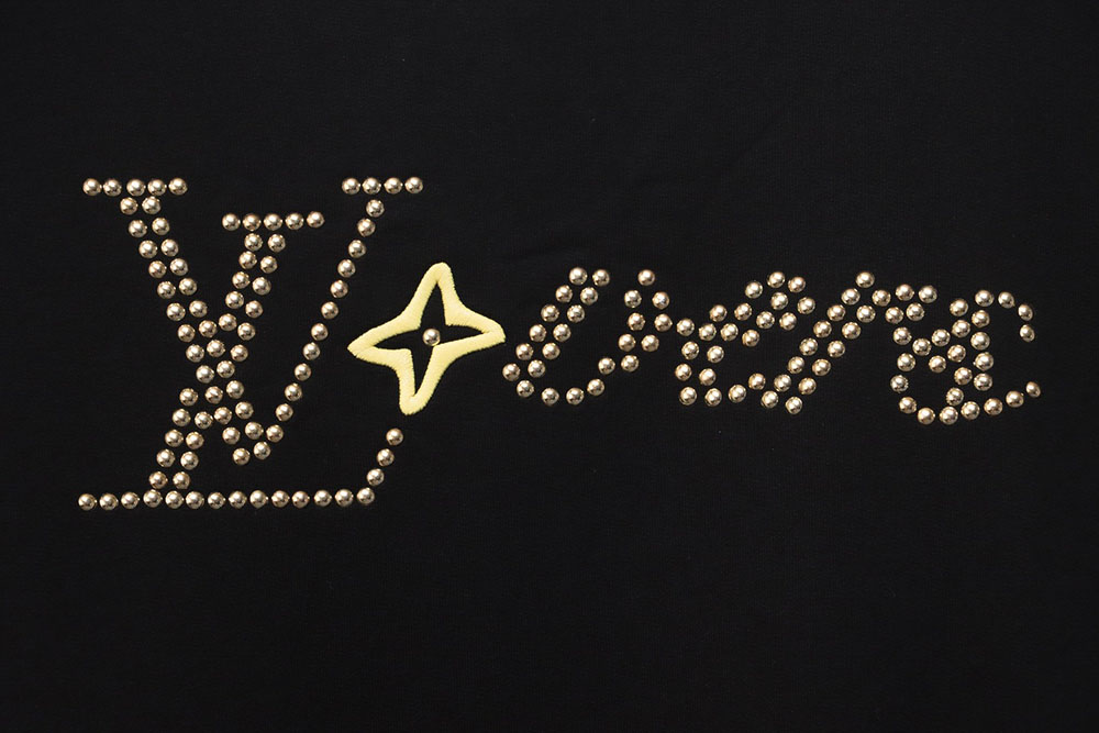 l0*is V*t0n long-sleeved sweatshirt with metal studs