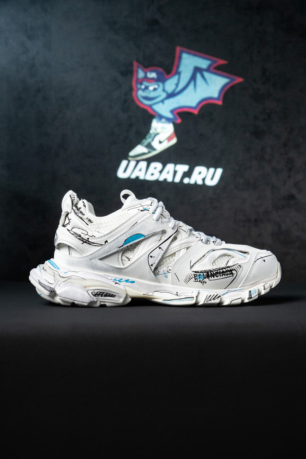 Ba*len*cia*ga track 3.0 white blue black high art graffiti