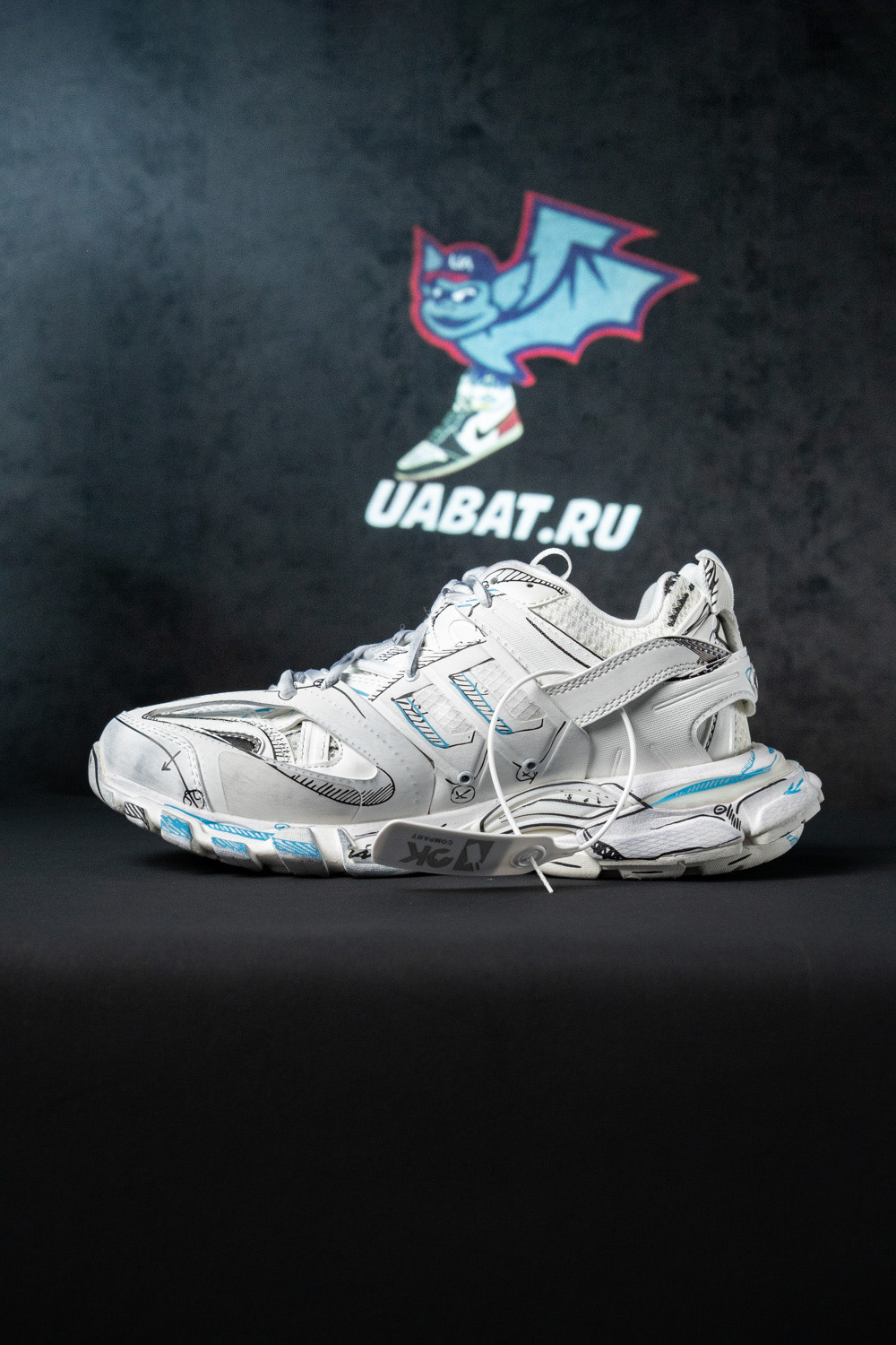 Ba*len*cia*ga track 3.0 white blue black high art graffiti