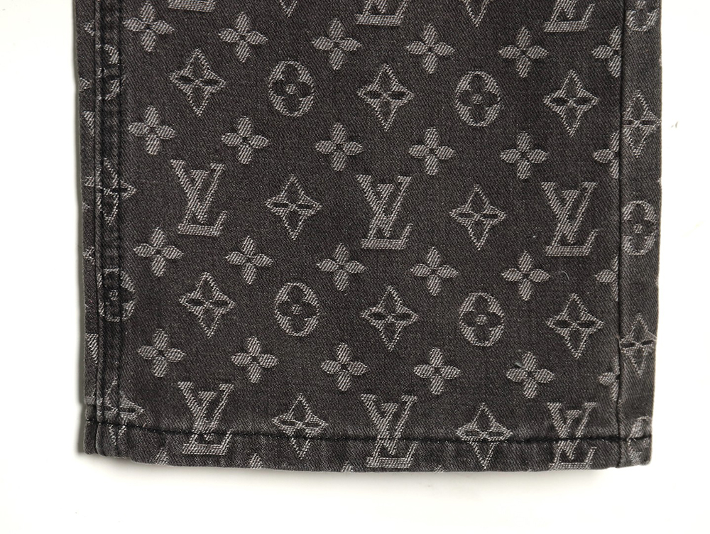 l0*is V*t0n printed distressed denim trousers