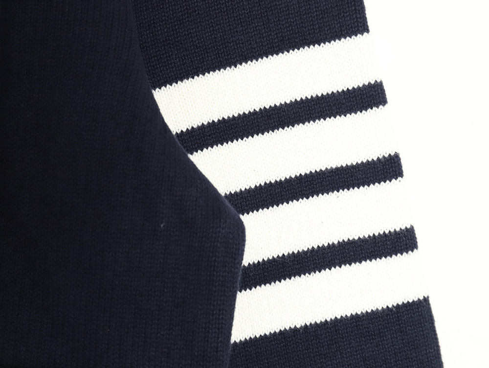 Thom Browne Cropped Wool Jacket TSK2