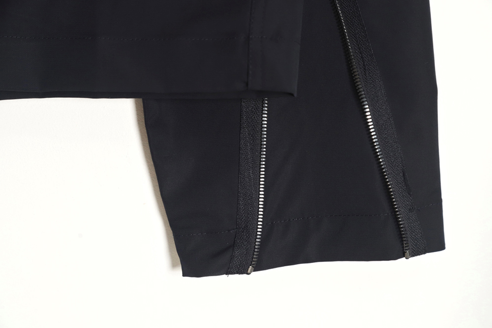 bo*te*ga Ve*ne*ta multifunctional zip-up jacket