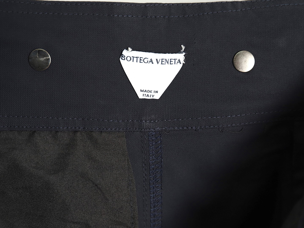 bo*te*ga Ve*ne*ta multifunctional zip trousers