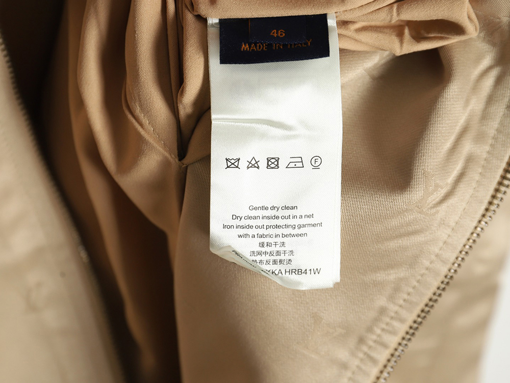 l0*is V*t0n all-over jacquard jacket