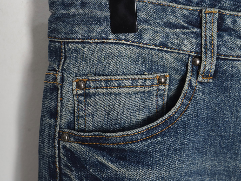 l0*is V*t0n graffiti back pocket jeans