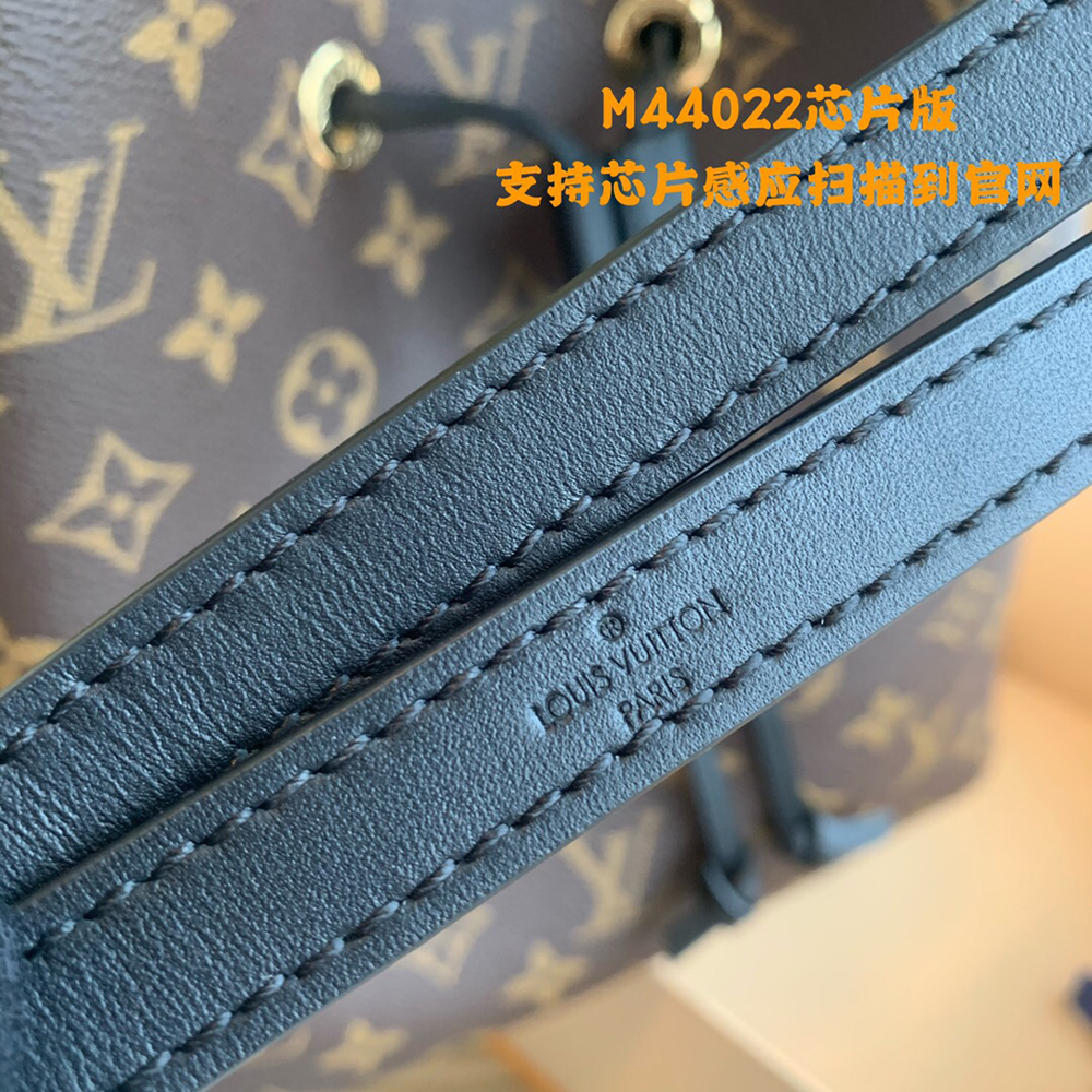 l0*is V*t0n bags m44022 26*22*27cm