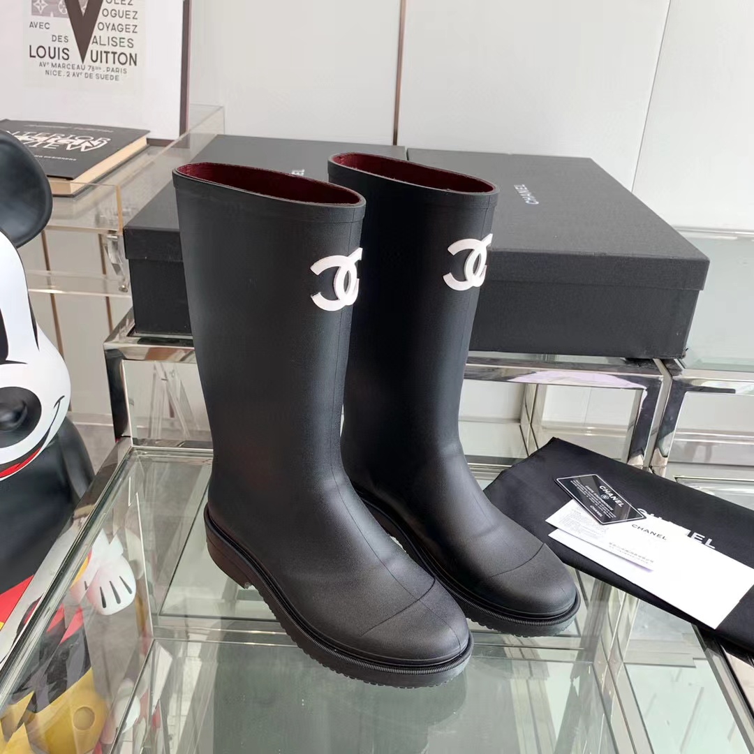 Ch*el rain boots black