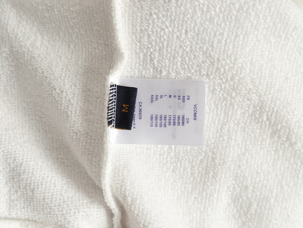 l0*is V*t0n limited edition slogan v letter sweatshirt