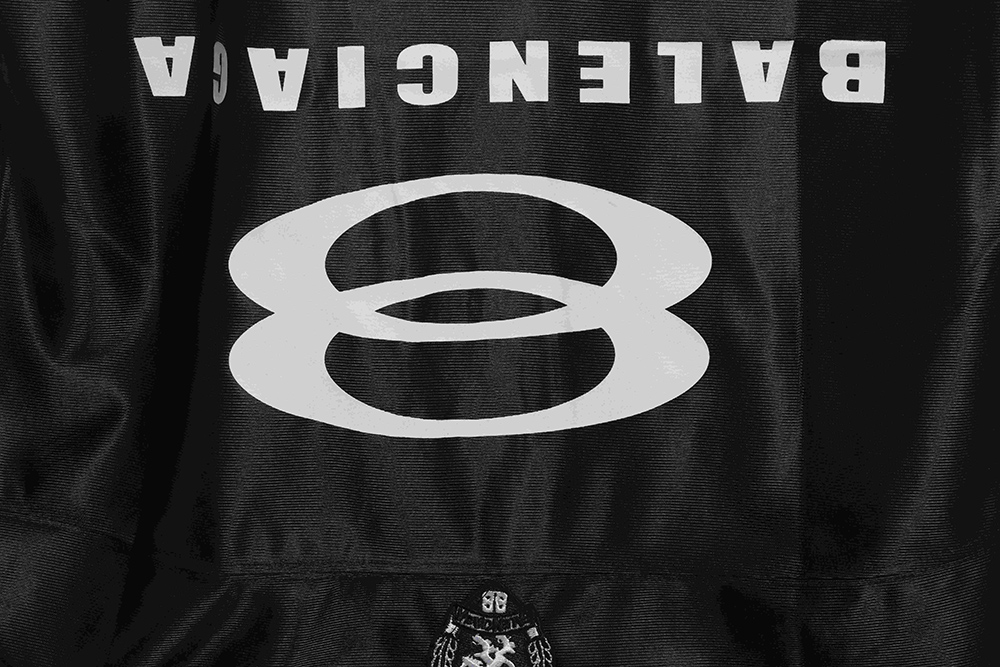 Ba*len*cia*ga patchwork embroidered jersey short sleeves black