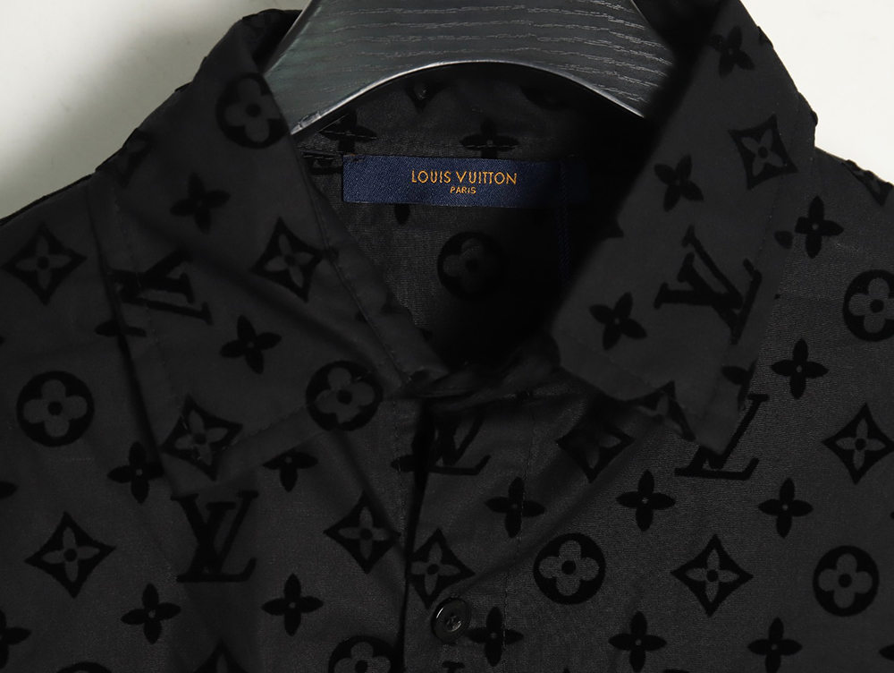 l0*is V*t0n flocked monogram shirt