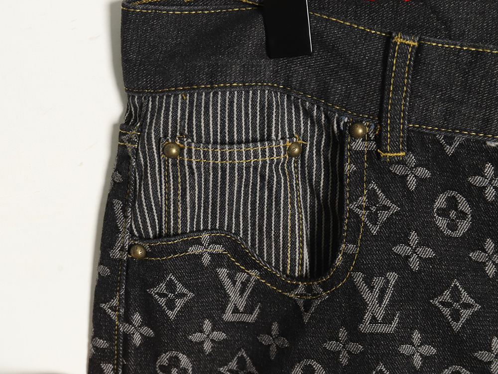 l0*is V*t0n co-branded nigo patchwork contrast denim trousers