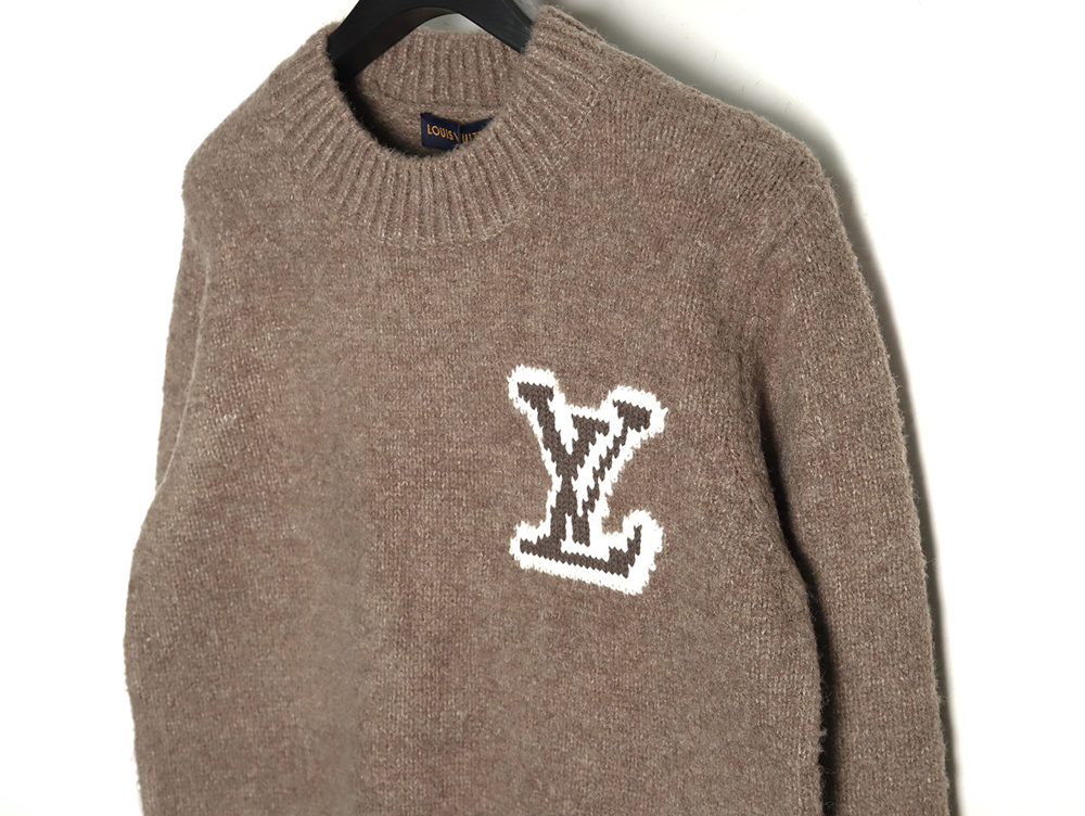 l0*is V*t0n front and back large logo sweater