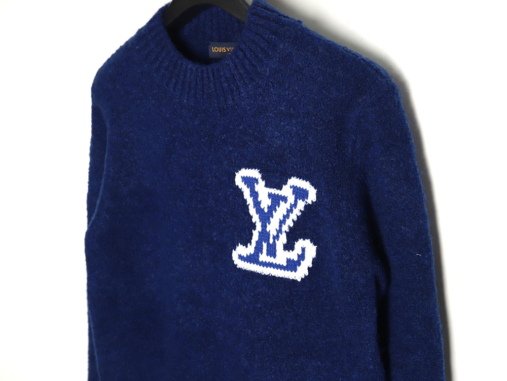 l0*is V*t0n front and back large logo sweater tsk1