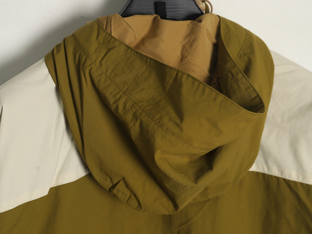 G*u*i x the nor*h f**e joint jacket