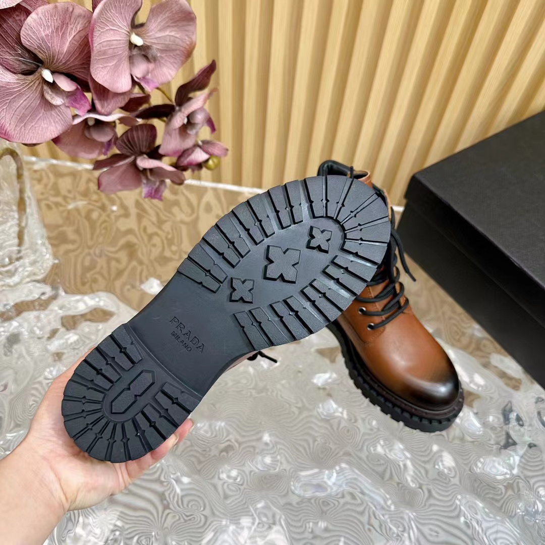 Pra*a leather work boots