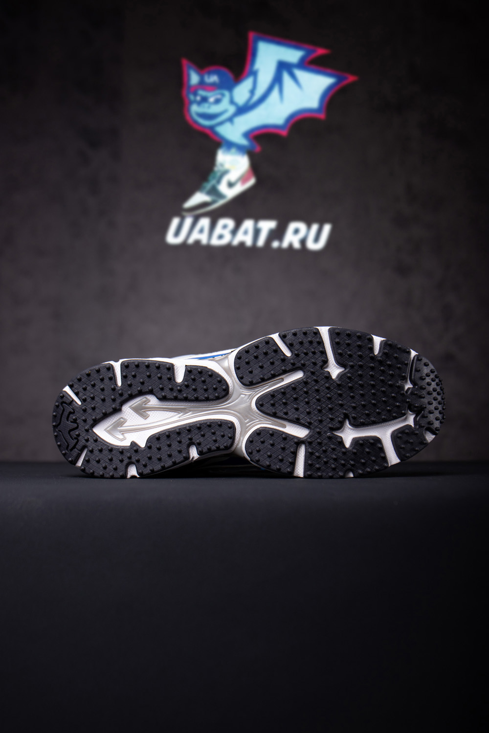 OFF-WHITE Be Right Back New York