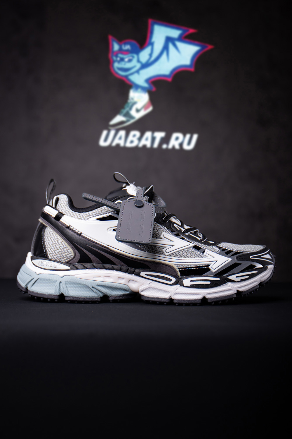 OFF-WHITE Light Grey Black Be Right Back