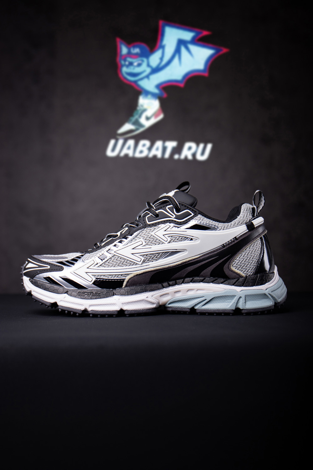 OFF-WHITE Light Grey Black Be Right Back