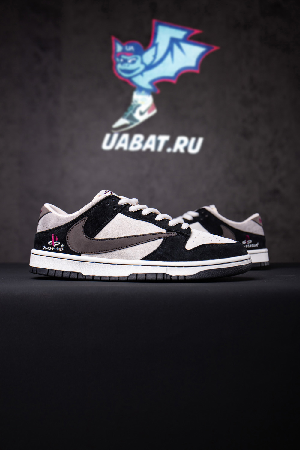 Travis Scott x Playstation x Dunk Low ”PS5″