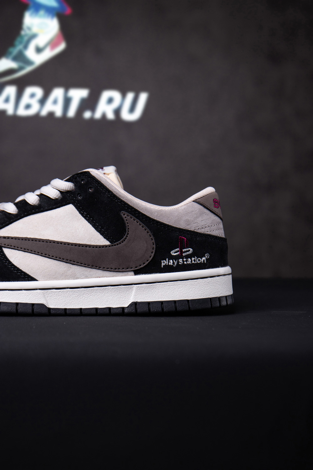 Travis Scott x Playstation x Dunk Low ”PS5″