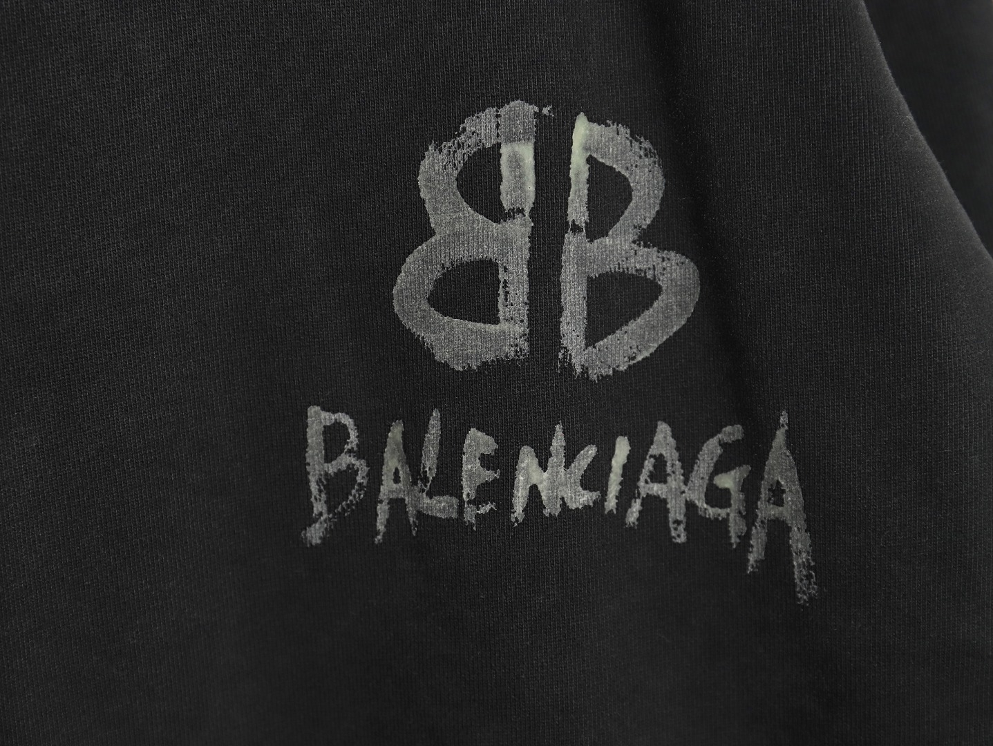 Ba*len*cia*ga hand-painted luminous print crewneck sweatshirt