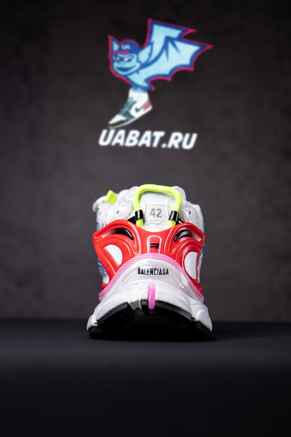 Ba*len*cia*ga runner panelled low-top sneakers