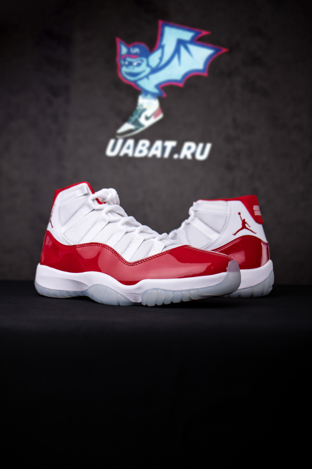 AIR JORDAN 11 "CHERRY"