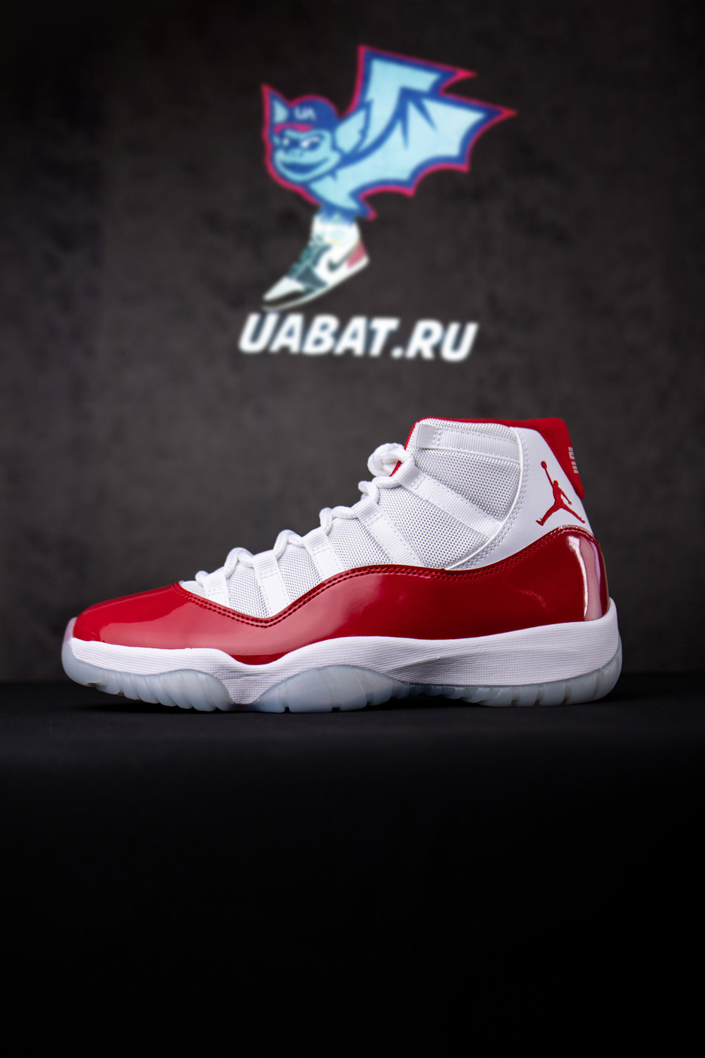 AIR JORDAN 11 "CHERRY"