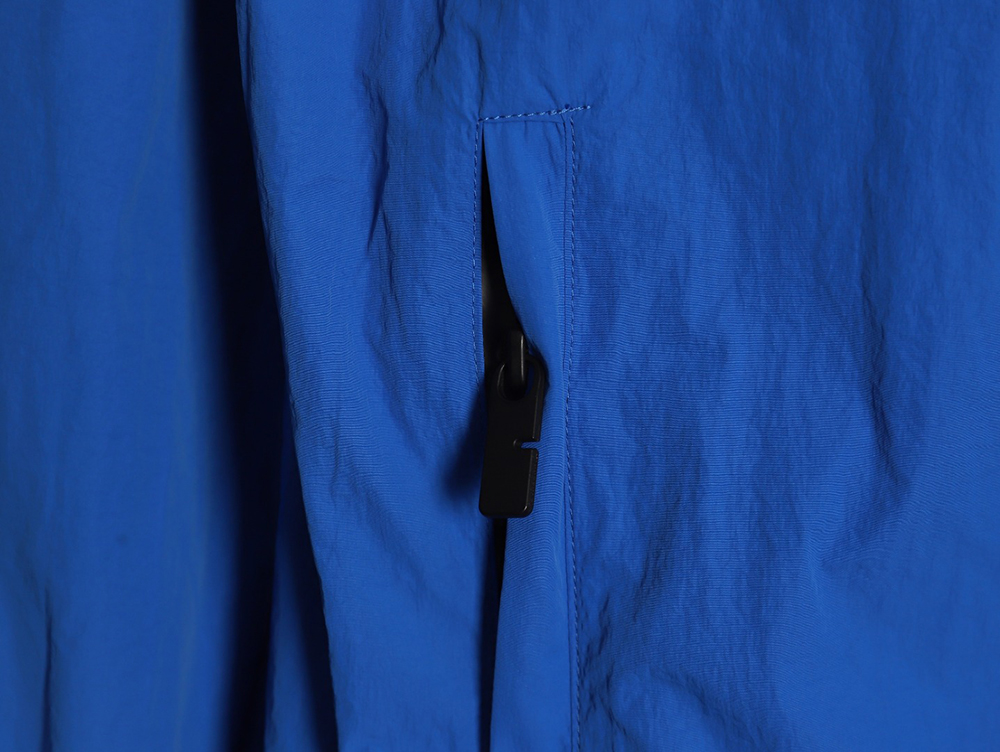 B**rry warhorse embroidered thin hooded trench jacket